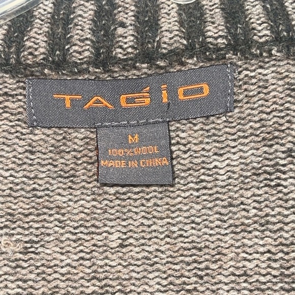 Tagio full zip wool cardigan sweater. EUC size medium - Picture 7 of 9